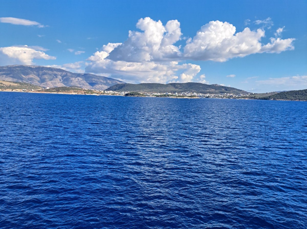 Sea and clouds